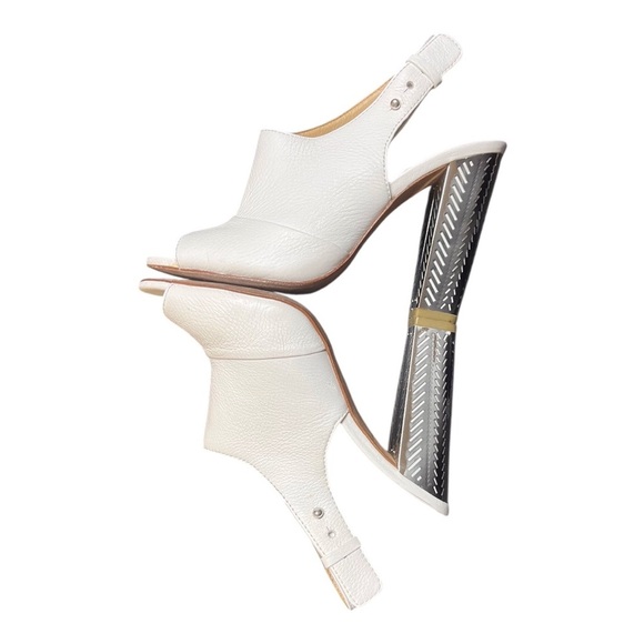 COACH “LILLIE” White Leather Peep Toe Mirrored Stacked Heel - Picture 3 of 5